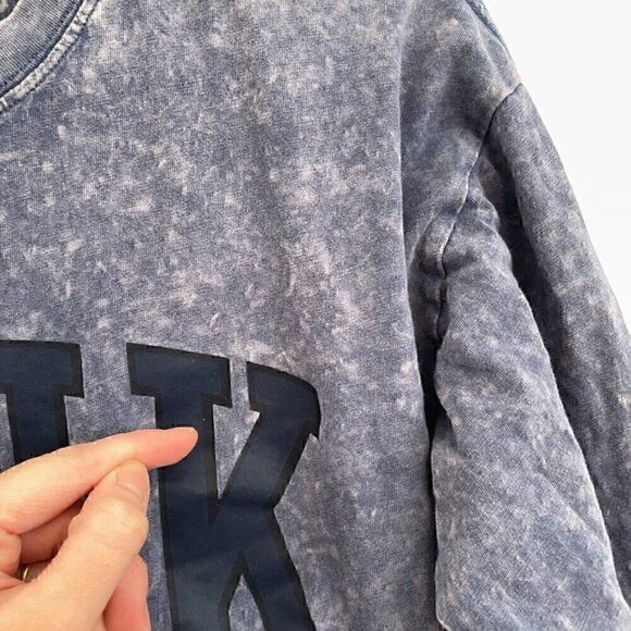 VS PINK VICTORIA'S SECRET Blue Acid Wash Spellout PINK Long Sleeve Graphic Tee - Picture 5 of 14